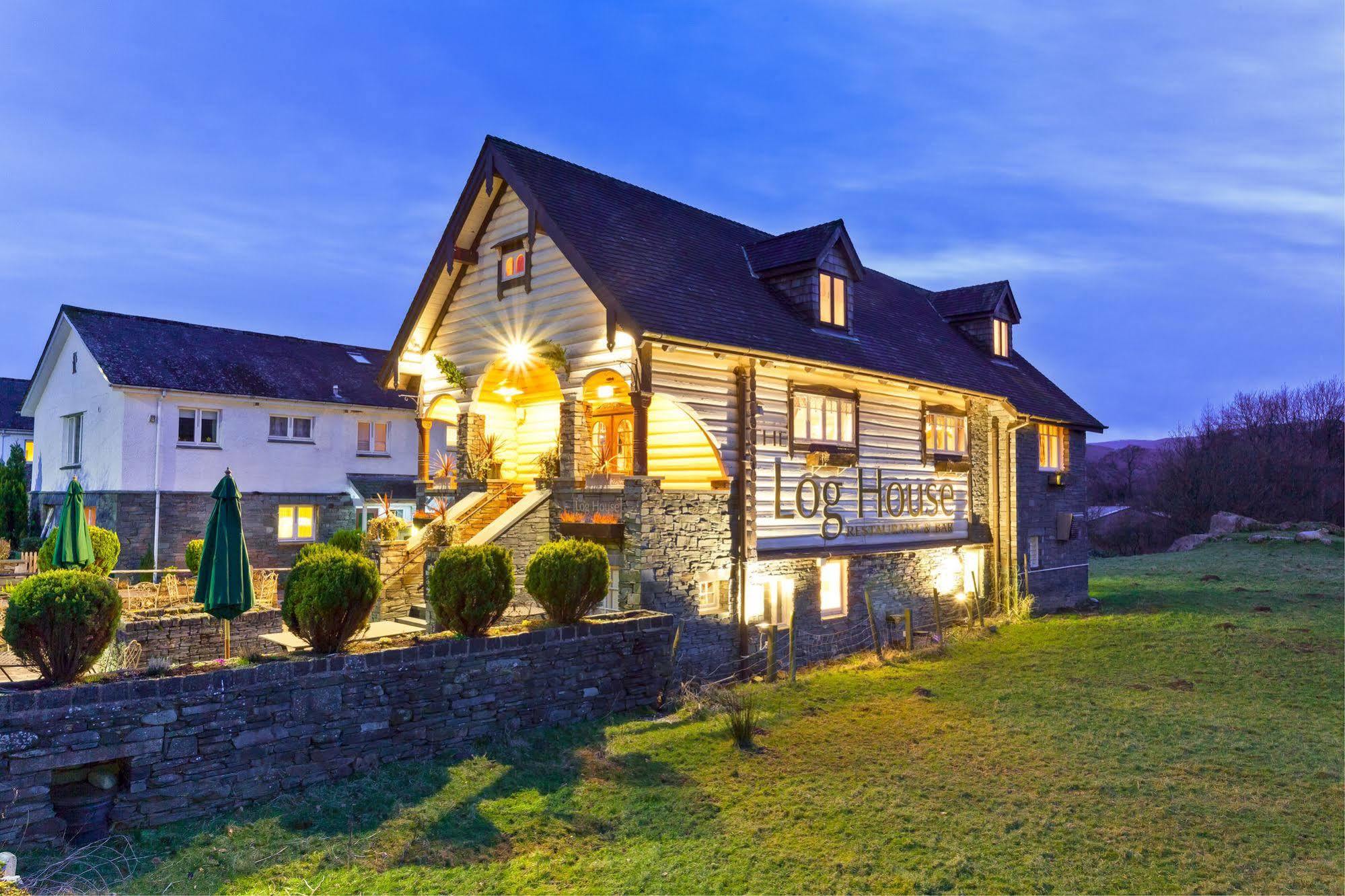 Bed and Breakfast Log House à Ambleside Extérieur photo